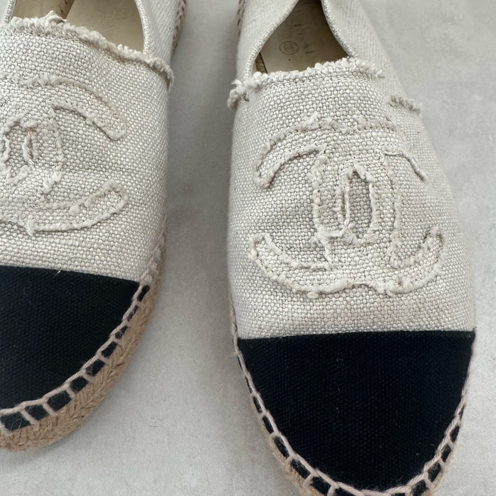 CHANEL Canvas Espadrilles, Lambskin insoles - Picture 4 of 14